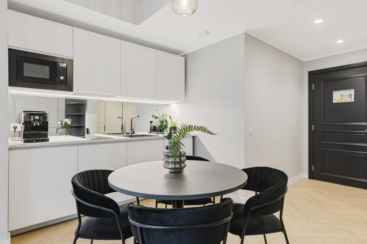 Apartamento Bob W Ambassador Tallin Exterior foto