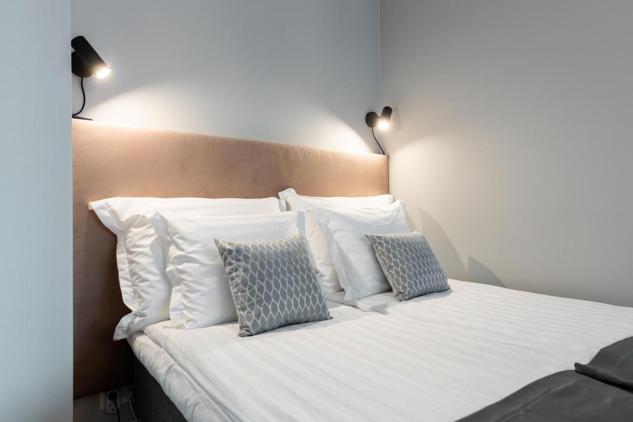 Apartamento Bob W Ambassador Tallin Exterior foto