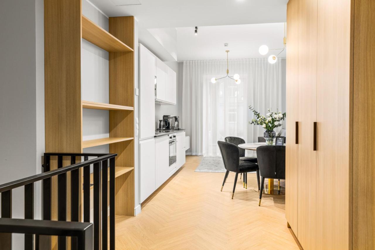 Apartamento Bob W Ambassador Tallin Exterior foto