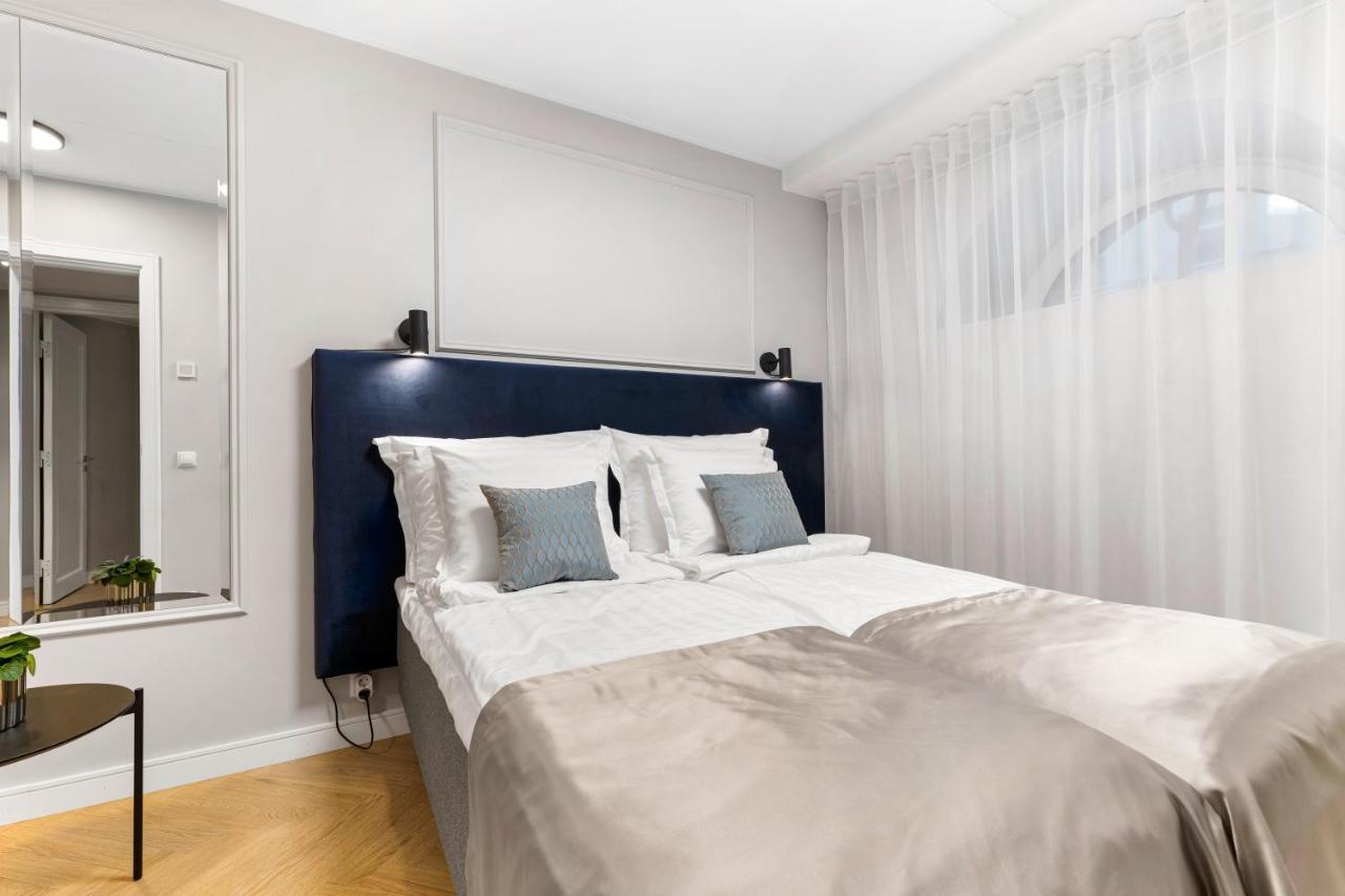 Apartamento Bob W Ambassador Tallin Exterior foto