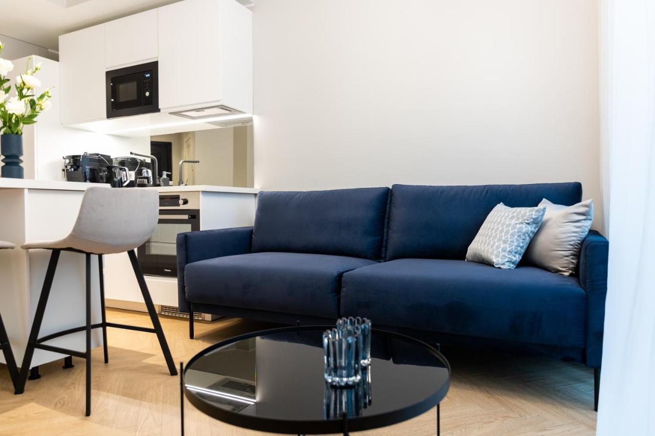 Apartamento Bob W Ambassador Tallin Exterior foto
