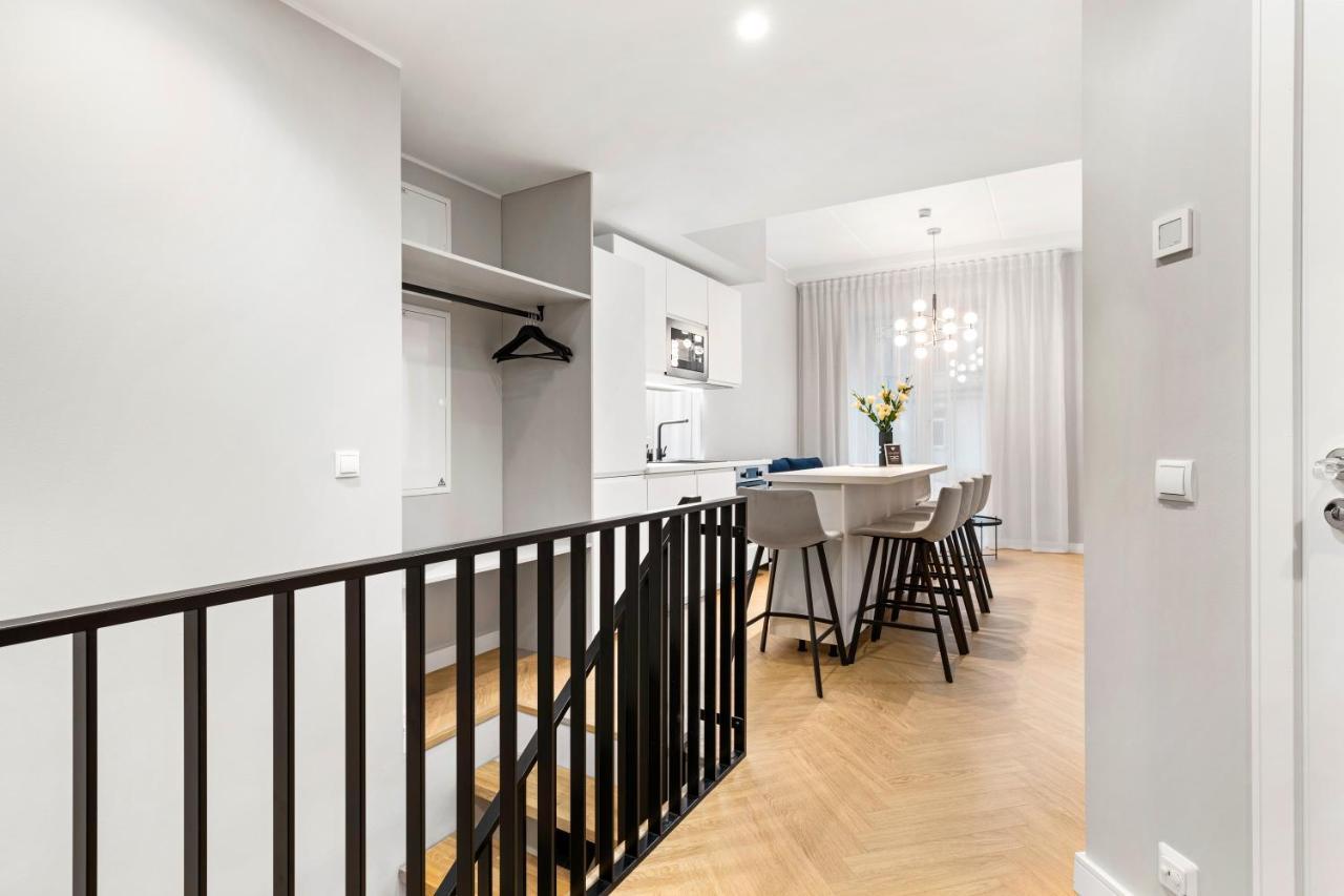 Apartamento Bob W Ambassador Tallin Exterior foto
