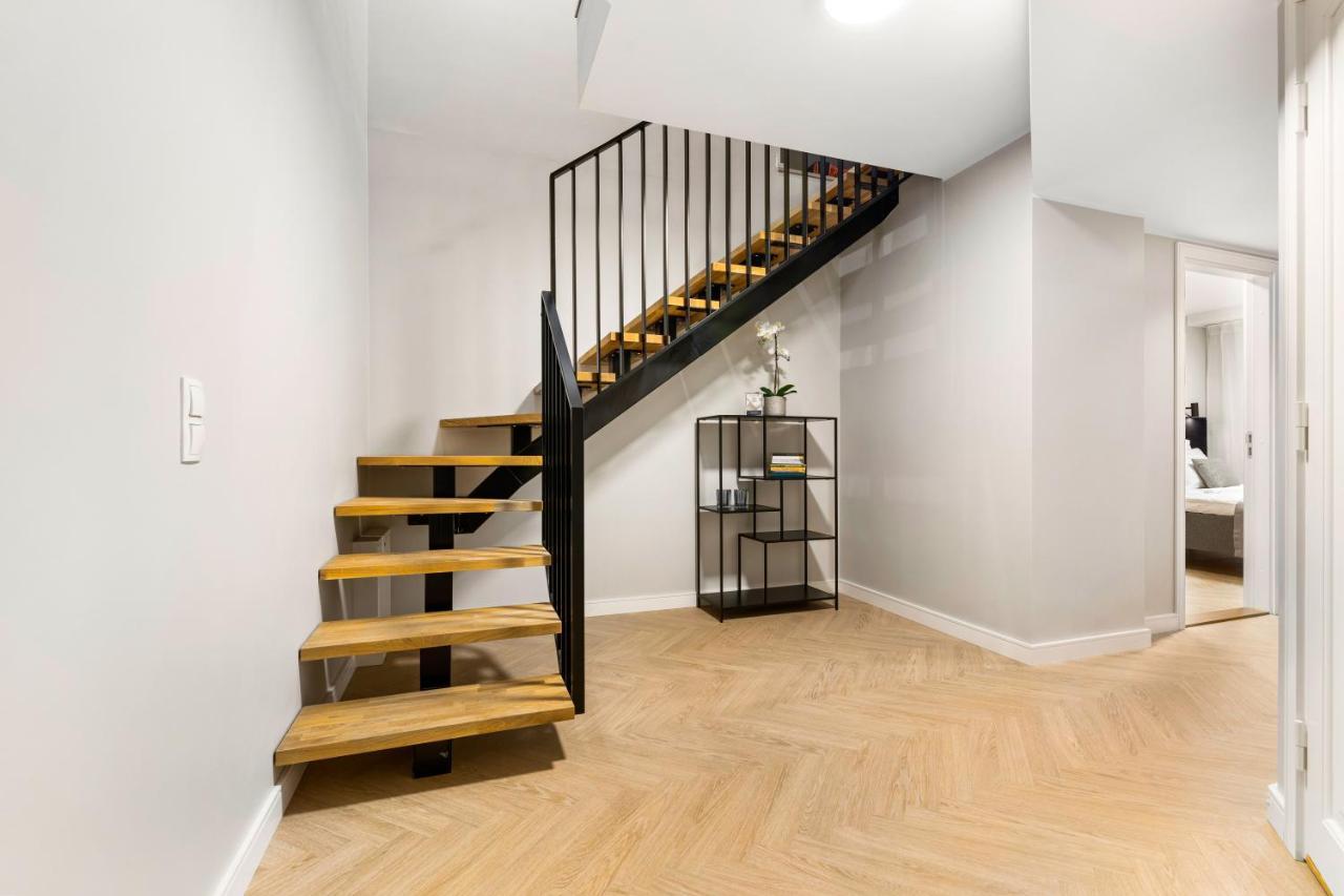 Apartamento Bob W Ambassador Tallin Exterior foto