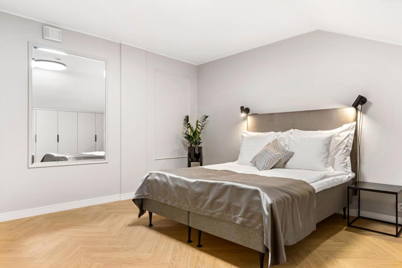 Apartamento Bob W Ambassador Tallin Exterior foto