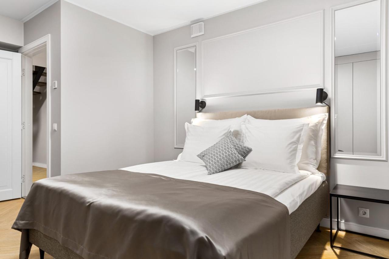 Apartamento Bob W Ambassador Tallin Exterior foto